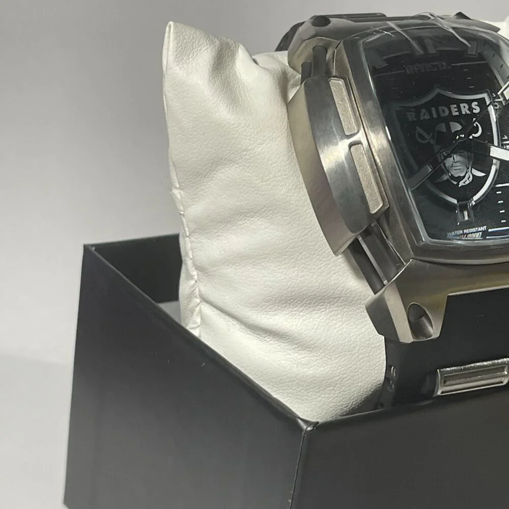 Las Vegas Raiders OFFICIAL NFL Acrylic #4800 Chronograph Invicta Watch MSRP $445